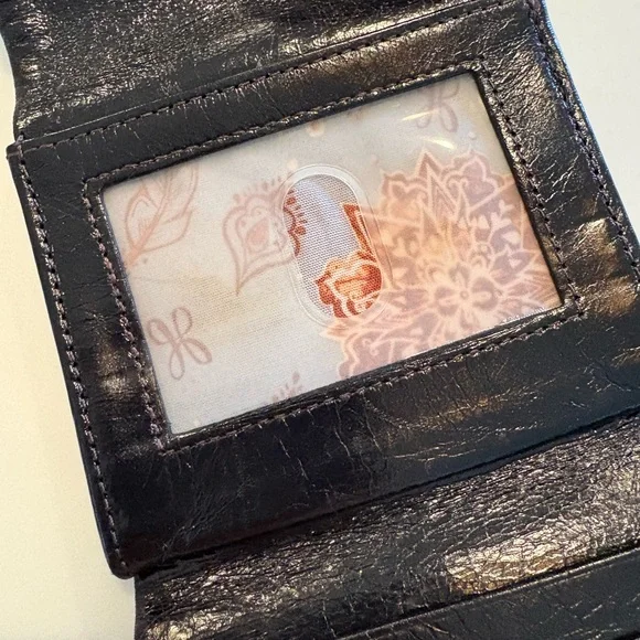 HOBO Gari Women’s Black Leather Trifold Wallet with Kiss Lock - Picture 8 of 9